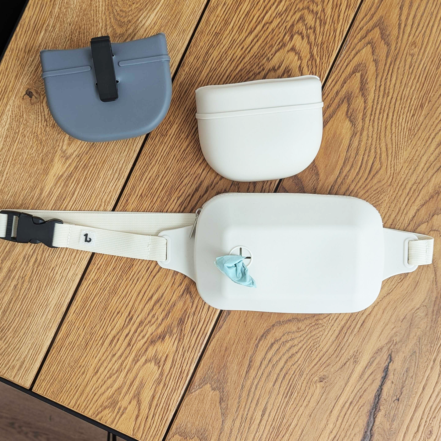 Silicone belt treat pouch