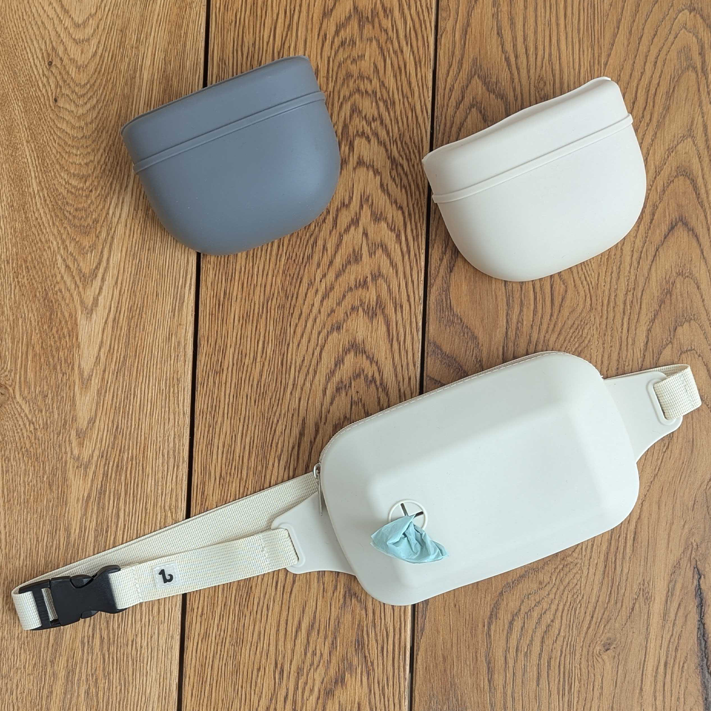Silicone clip treat pouch