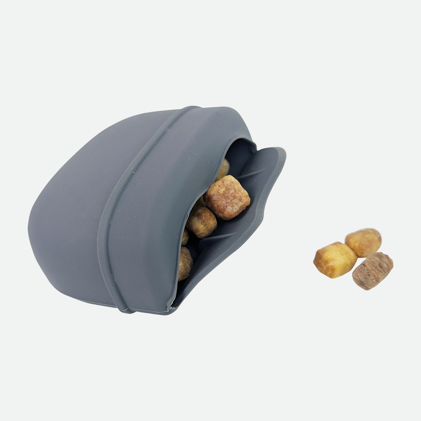Silicone clip treat pouch