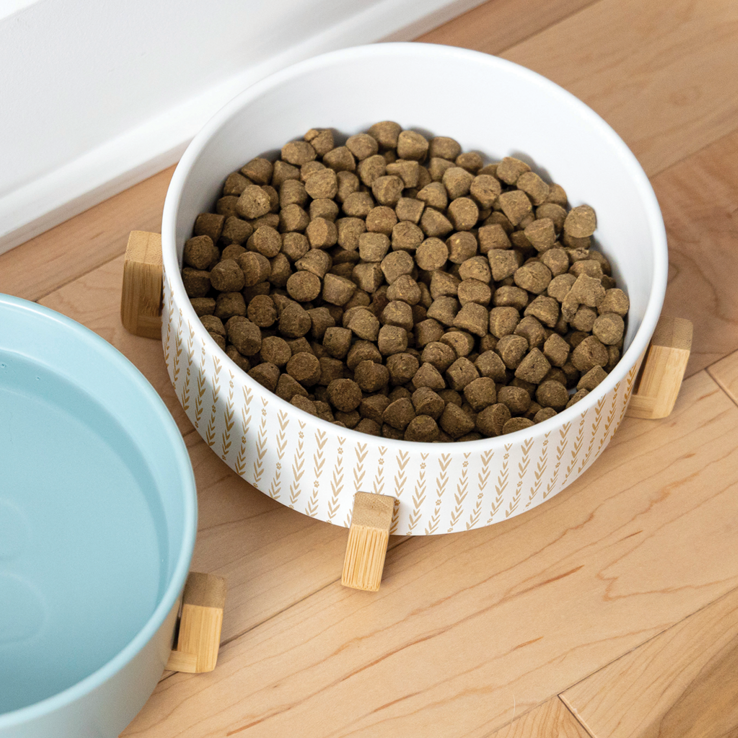 Ceramic bowl on wood pilotis for pet, lakewood