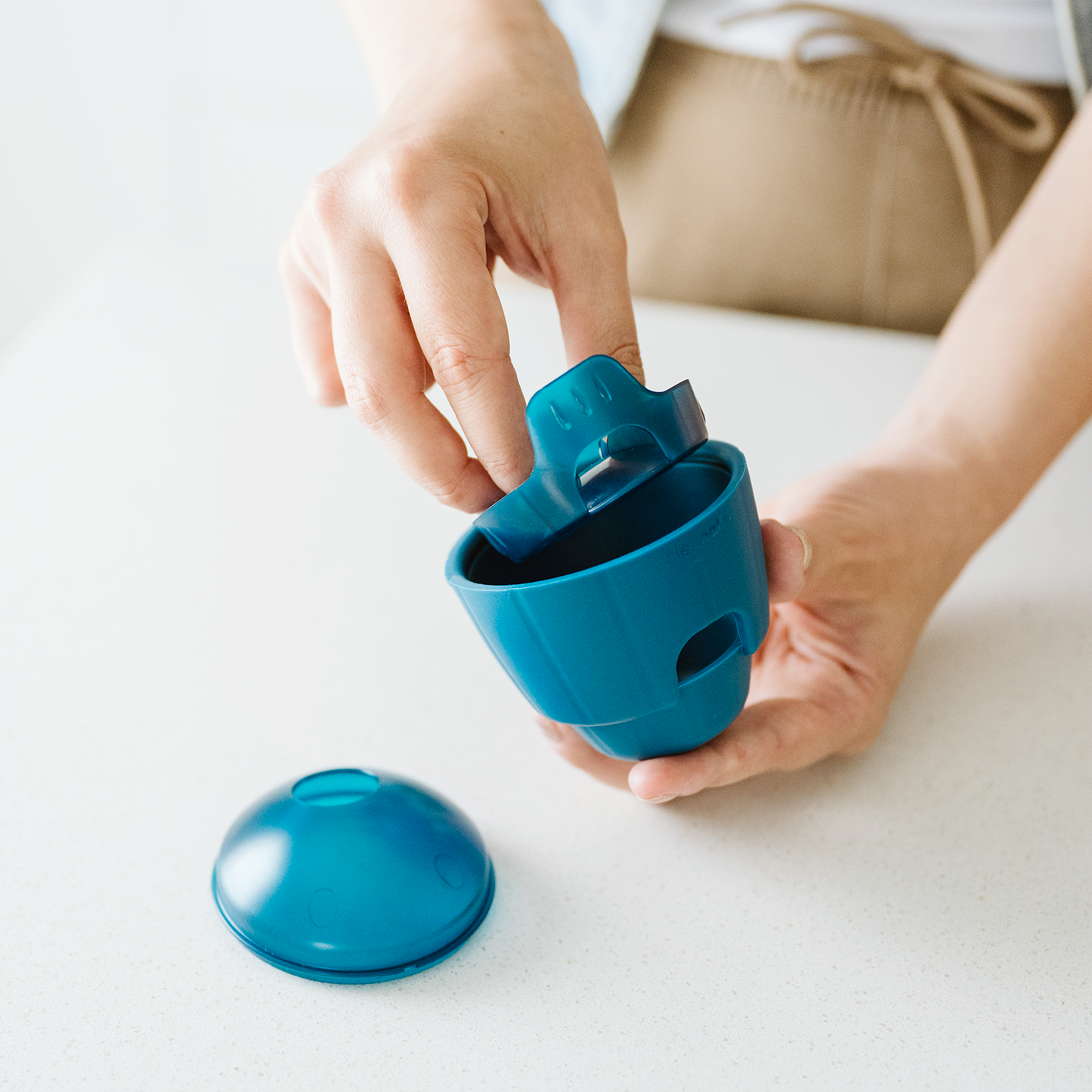 OBEE! Cat Snak treat dispensing cat toy