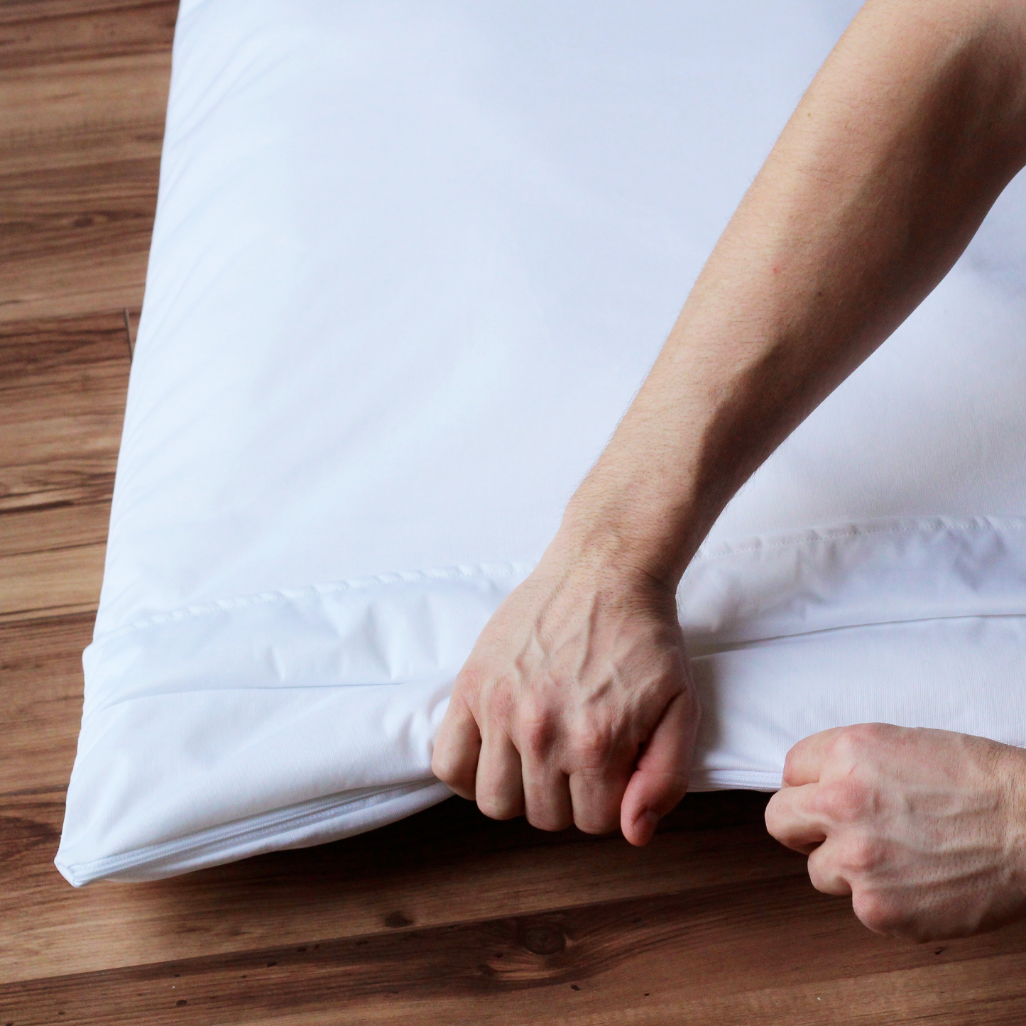 Cloud pillow water resistant liner, 2 sizes