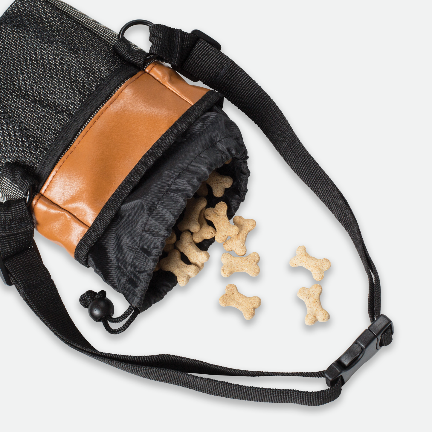Treat pouch for dog, gray and brown